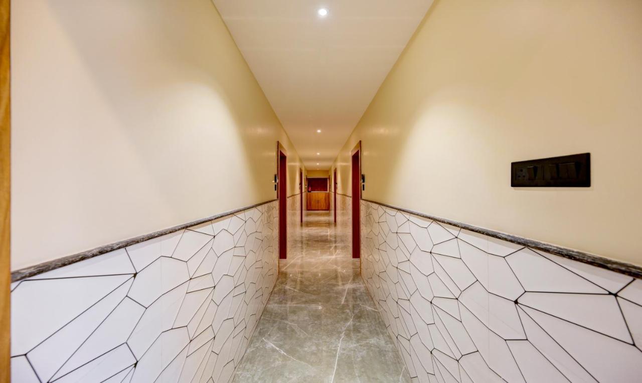 Treebo Aasma Downtown Hotell Bhubaneswar Exteriör bild